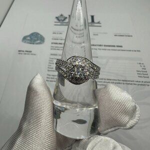 Beautiful Lab Grown 1.00 Ct Diamond Cluster Engagement Ring